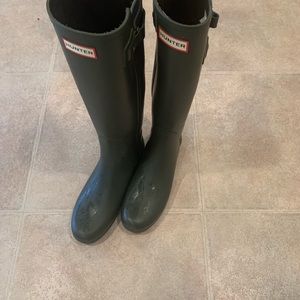Womens hunter rain boots. Hunter green and navy. Never worn, NWOT. Size 8